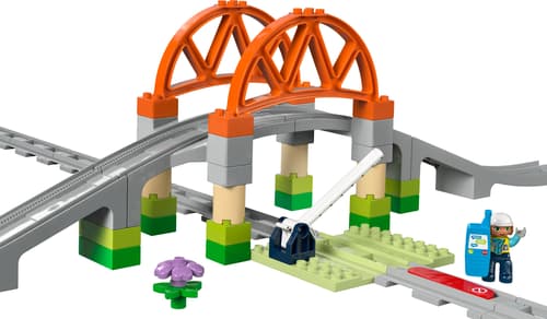 DUPLO® Eisenbahnbrücke und Schienen – Erweiterungsset (10426)