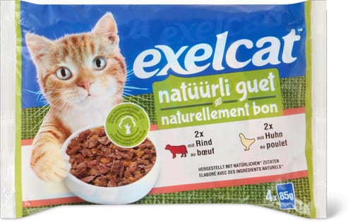 Exelcat Naturally good with beef and chicken
