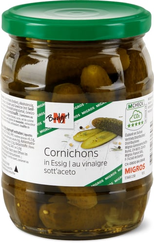 Cornichons in vinegar