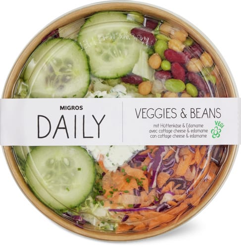 Daily Bowl di verdure e fagioli con cottage cheese ed edamame