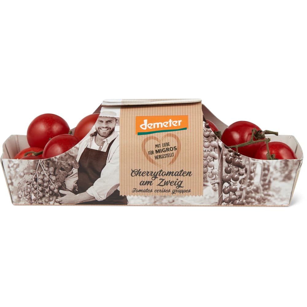 Cherrytomaten Demeter, am Zweig