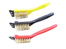 Brosse pour le gril en matière synthétique