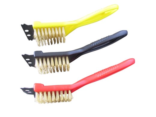 Brosse pour le gril en matière synthétique