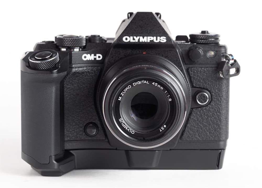 Olympus OM-D E-M5 Mark II Schwarz + 14-1 Olympus 95110038302415 Bild Nr. 1