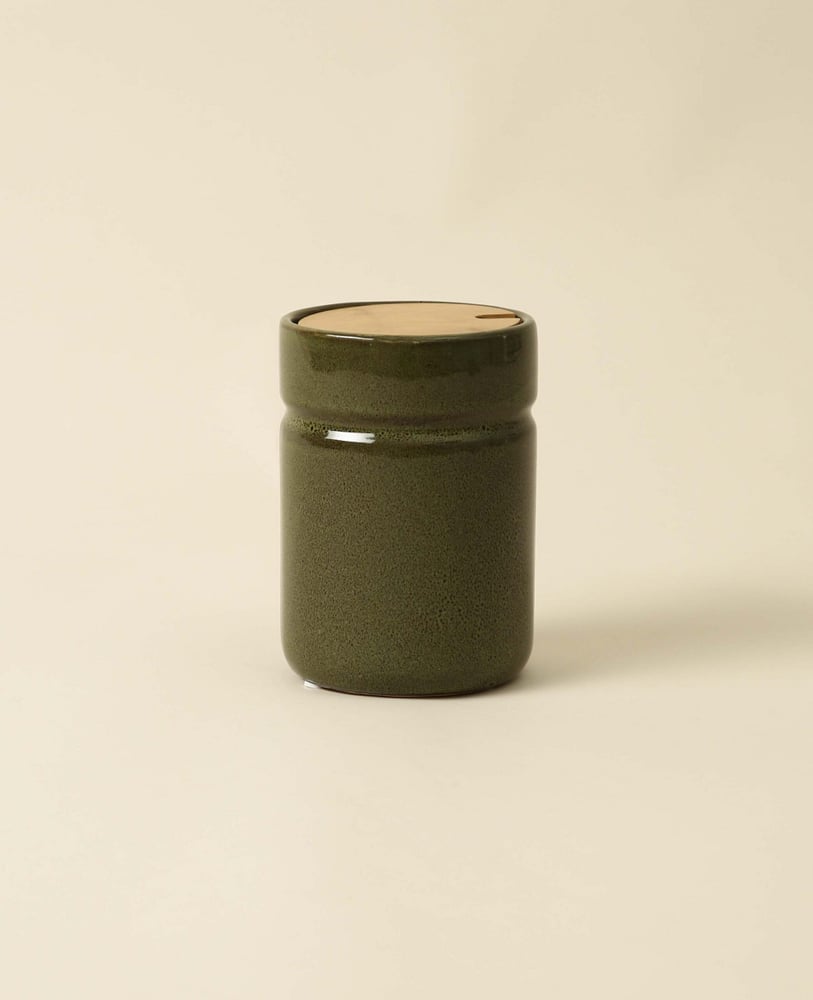 Boîte en céramique avec couvercle Boîte à provisions Esmée 656859700000 Couleur Olive Dimensions ø: 11.0 cm x L: 11.0 cm x L: 11.0 cm x H: 16.0 cm Photo no. 1