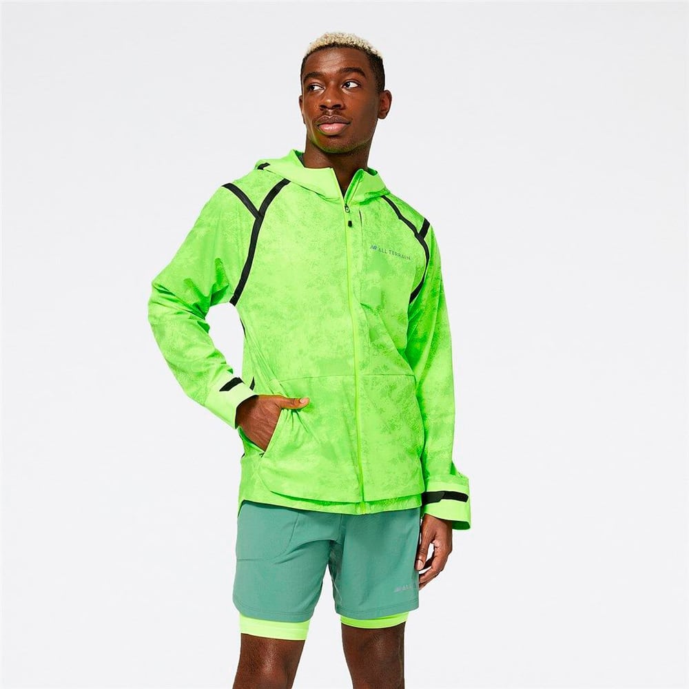 NB AT Waterproof Jacket Giacca da corsa New Balance 469782000662 Taglie XL Colore verde neon N. figura 1