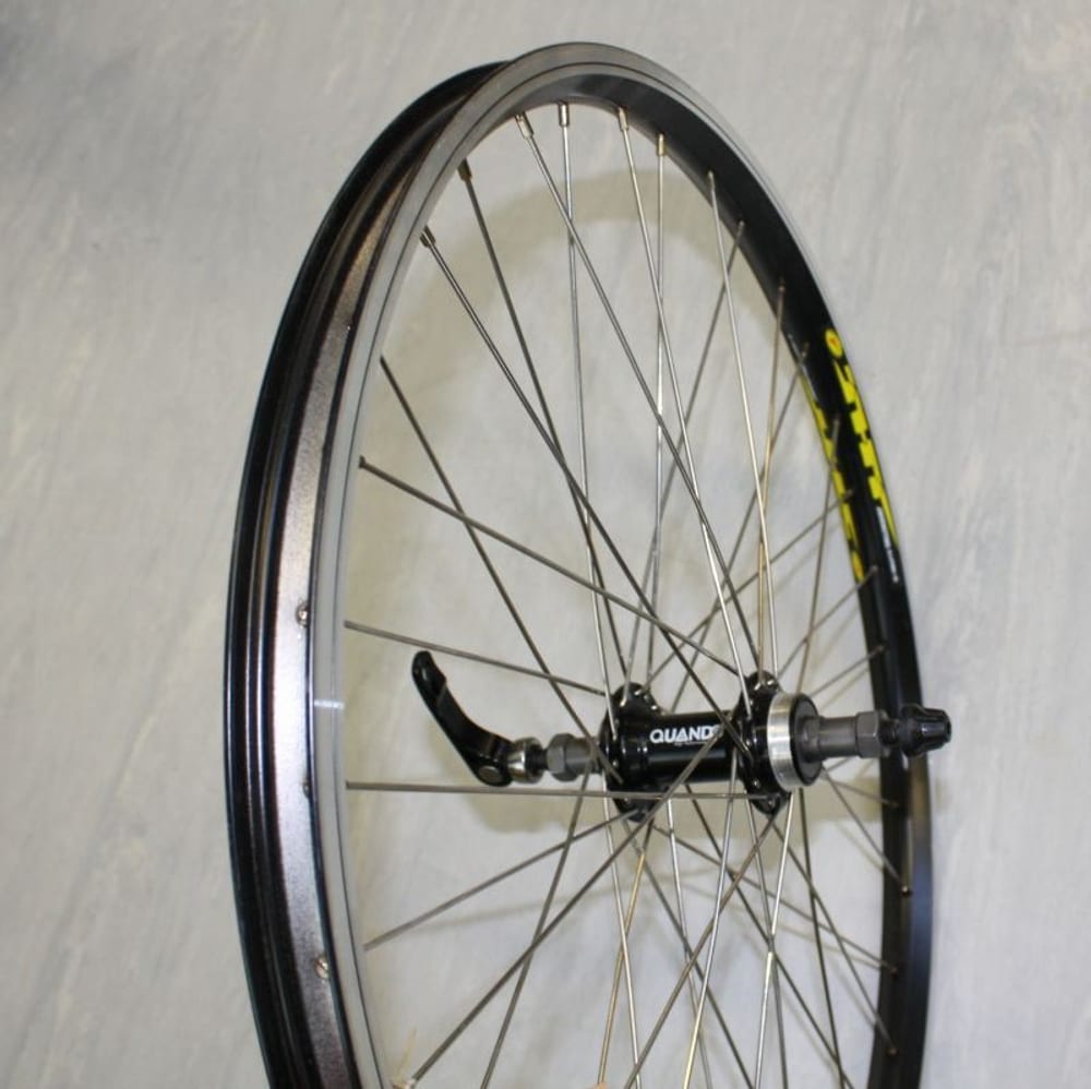 Roue arrière 24" moyeu fileté avec écrou Chambres à air, pneus et roues vélo 9000001231 Photo n°. 1