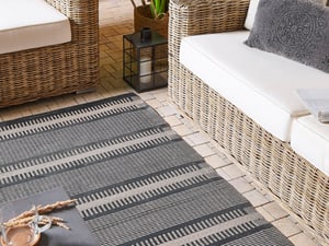 Outdoor Teppich schwarz / beige 160 x 230 cm geometrisches Muster Kurzflor MANSA