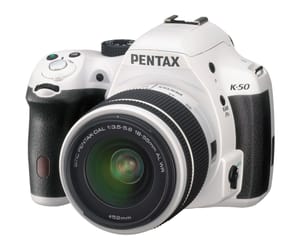 Pentax K-50 blanc 18-55mm WR+50-200mm WR