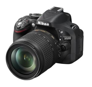 Nikon D5200 Kit 18-105mm Spiegelreflexka