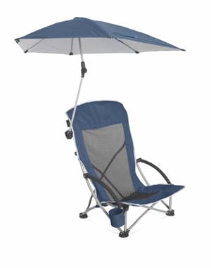 Sedia da spiaggia con ombrellone regolabile e schienale in rete.