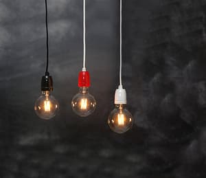 Câble de lampe avec douille rouge