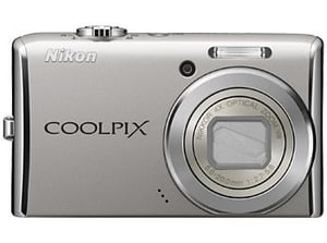 Nikon S620 silber