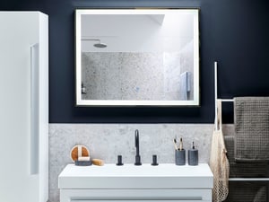 Badspiegel mit LED-Beleuchtung rechteckig 90 x 70 cm ARGENS