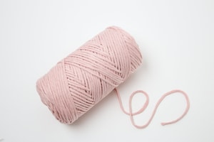 Carina powder, Lalana fil pour crochet, tricot, tissage &amp; projets macramé, rose, 3 mm x env. 120 m, env. 200 g, 1 écheveau