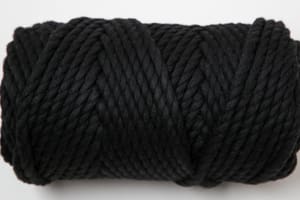 Macrame Rope black, fil à nouer Lalana pour projets de macramé, pour tisser et nouer, noir, 5 mm x env. 30 m, env. 330 g, 1 écheveau en faisceau