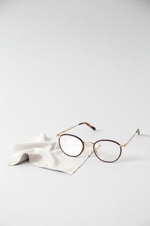 Panno per occhiali antiappannamento, panno in microfibra impregnato per proteggere le lenti dall'appannamento, riutilizzabile fino a 300 volte, grigio, 15 x 15 cm, 1 pz.