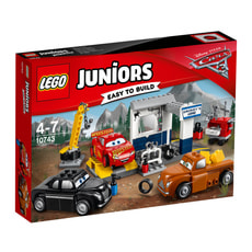 LEGO Juniors Smokeys Garage 10743