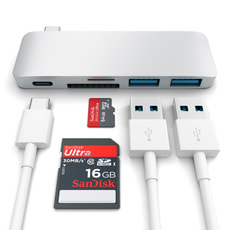 USB-C Combo Hub