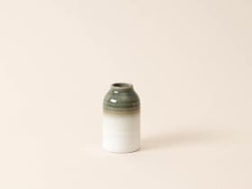 Mini vase avec dégradé de couleurs Vase Esmée 657784500000 Couleur Olive Taille ø: 9.0 cm x H: 12.0 cm Photo no. 1
