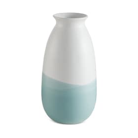 COUDY Vaso COUDY Vaso 396097900000 Dimensioni L: 14.0 cm x P: 14.0 cm x A: 26.5 cm Colore Blu chiaro N. figura 1