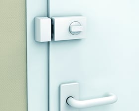 Alpertec Kasten-Schloss mit Sperrbügel, Weiss Riegelschloss Kasten-Schloss mit Sperrbügel, Weiss Riegelschloss Alpertec 614171600000 Bild Nr. 1