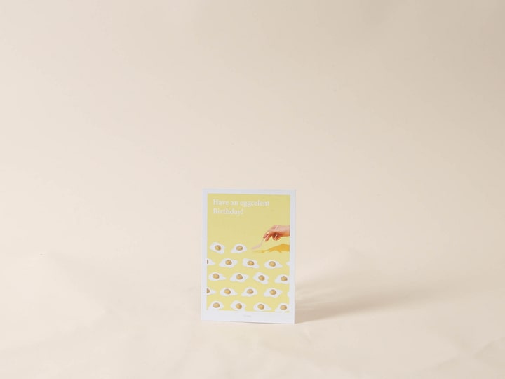 Image of Esmée Have an eggcelent Birthday! Postkarte bei Do it + Garden von Migros