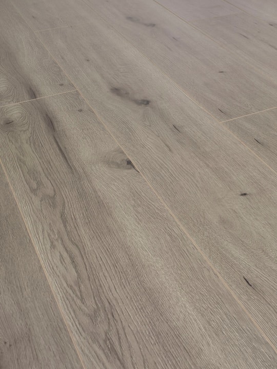 Swisskrono Swiss Noblesse V Wide Mm Artisan Oak Grey Laminat Kaufen Bei Do It Garden Migros