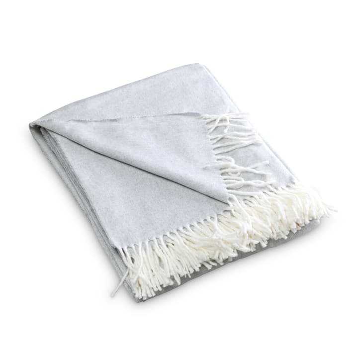 ASSIRO Plaid ASSIRO Plaid 378002290929 Couleur Gris clair Dimensions L: 130.0 cm x H: 170.0 cm Photo no. 1