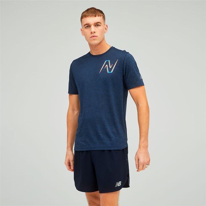 Image of New Balance Graphic Impact Run Shirt marine bei Migros SportXX