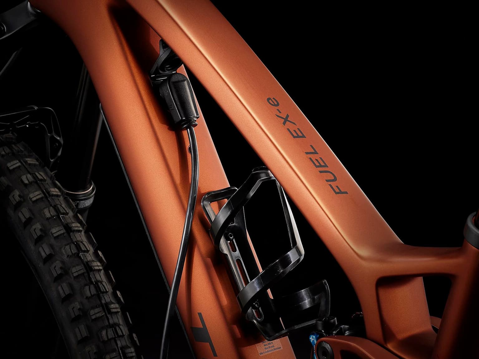 Trek Trek Fuel EXe 9.7 29 Mountain bike elettrica (Fully) arancio 6