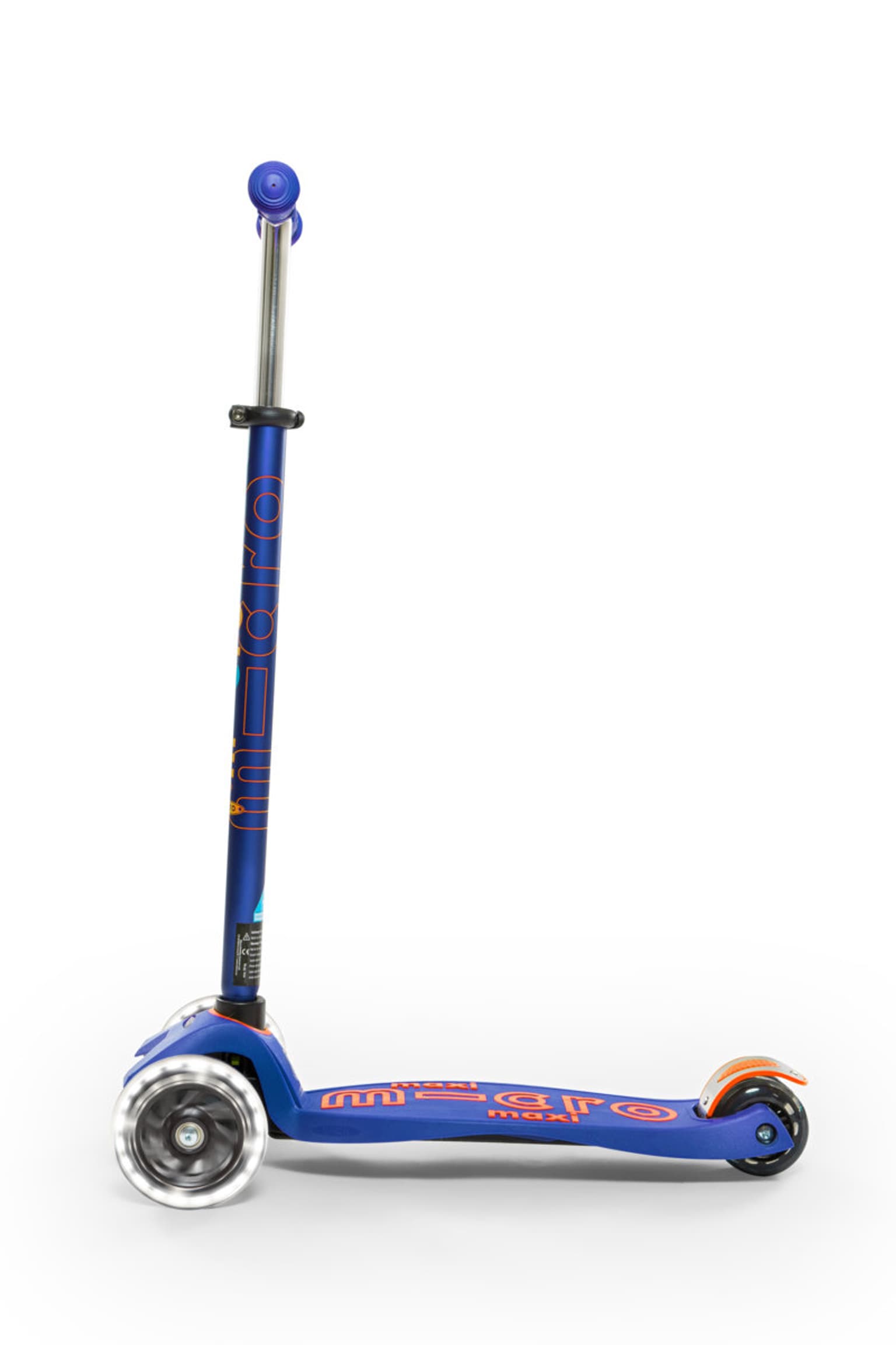 Micro Micro Maxi Deluxe LED Scooter 8