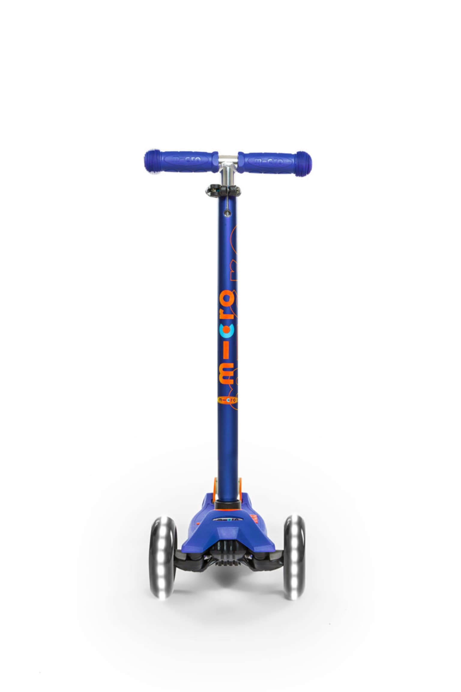 Micro Micro Maxi Deluxe LED Scooter 5