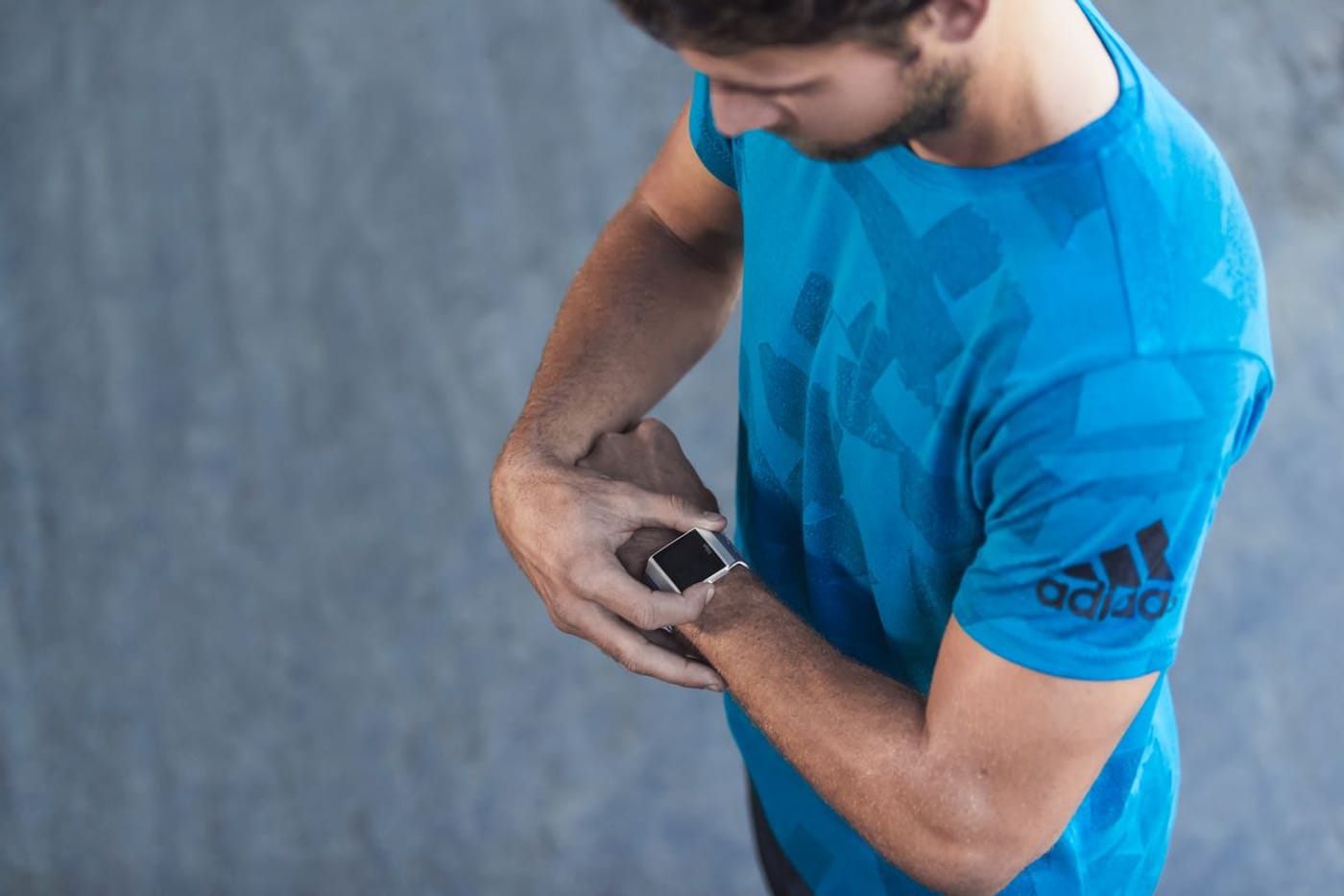 fitbit ionic smartwatch adidas edition